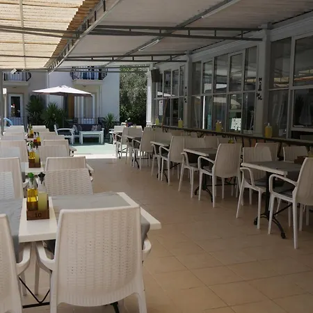 Otel Nefis 3*