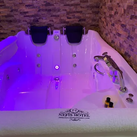 Nefis Otel