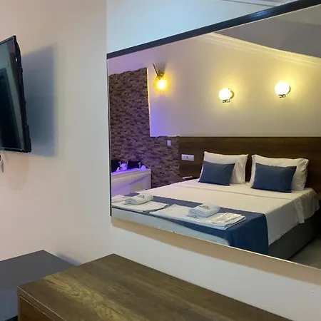 Otel Nefis 3*